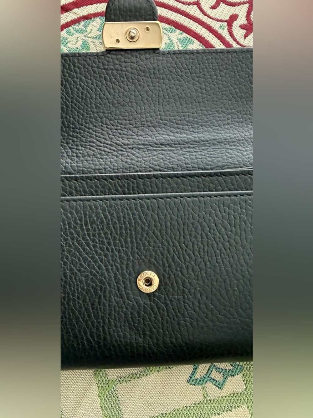 Gucci Black Leather Wallet with Gold Interlocking G - Picture 6 of 16